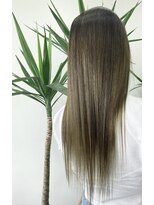 ファン(FAN)&nbsp;サラツヤ天使の輪ヘアー