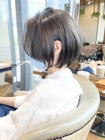 バンプ ギンザ(BUMP GINZA)&nbsp;30代、40代/丸みとくびれショートボブ×グレージュ/大宮