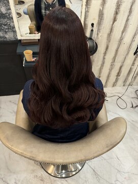 ニーゼロゼロナナ(2007) チェリーレッド