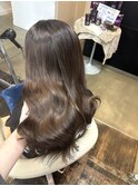 透明感オリーブグレージュ