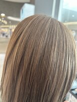 ヘアーアンドビューティーショップ エボルティー(hair&beauty shop EvoLuty)&nbsp;ベージュカラー