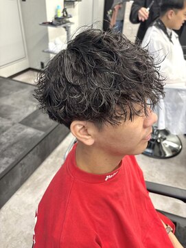 コードバイケンジ 戸塚(CODE by KENJE) ナチュラルな動きで垢抜け！人気のシャドウパーマ