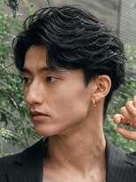 フィフス 大分(fifth)&nbsp;大分毛流れショートフェザーパーマメンズカットセンターパート