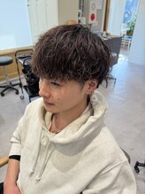 《リッジ緩めのツイストスパイラルパーマ》ライフスタイルに合わせて職場や学校でもできるパーマスタイル◎