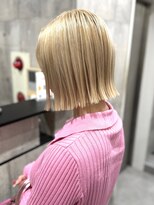 アンダーバーホワイト 南海難波店(_WHITE) 切りっぱなしボブ/ハイトーンボブ/ハイトーン