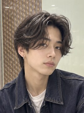 オアシスアヴェダ ザ・ペニンシュラ東京(OASIS AVEDA) メンズヘア・センターパート・メンズパーマ・ヘッドスパ銀座
