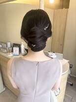 ito.&nbsp;シニヨン
