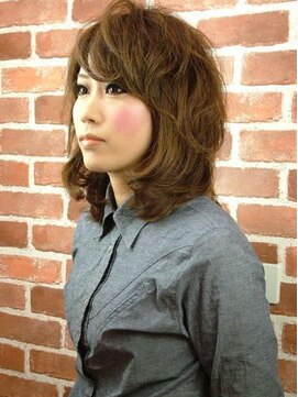 ヒッピーヘアー(Hippie Hair) キメすぎない、カジュアルパーマスタイル☆