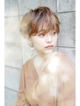 カライングドゥ(ing deux) 【+~ing deux 】ナチュラルショートレイヤー【隨原 麻由】