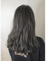 ルカ(Luca)&nbsp;赤味がなかなか消えない人でも！赤み消しグレージュ♪