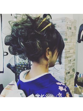 カット イン ヌーボ(cut in NOUVEAU) 成人式アップ