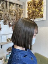 フロール(florun)&nbsp;顎ラインボブ＆オリーブベージュ