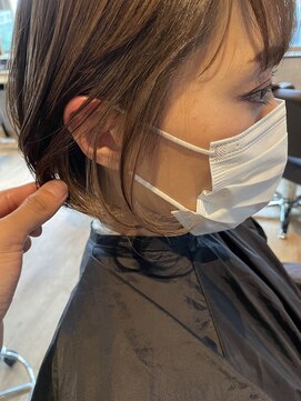 サロン ド ロイ(Salon de Roi) イヤリングカラー×short Bob☆