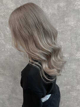 ランガリ ヘアアンドスパ(Rangali Hair&Spa) 【別府　ランガリ】アッシュベージュ、ハイトーンカラー