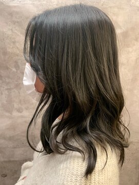 ネオリーブエクラ 上野御徒町店(Neolive eclat) ブルーアッシュオリーブベージュブルージュ韓国風ヘアー前髪