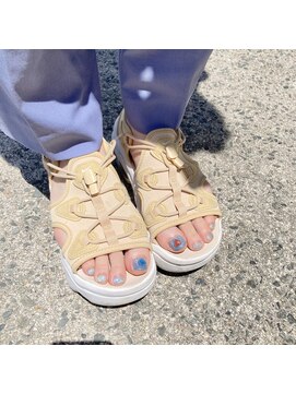 西本整髪 フットラメ　ブルー　ハートパーツ　ニシモトネイル