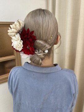 ソノ(sono) タイトヘア　シニヨン　ロウボーン　振袖　タイトアップ　金箔