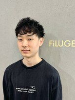 フィルジュ(FiLUGE)&nbsp;癖を活かしたクシャッとメンズスタイル×刈り上げ