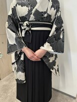 クルム(KURUMU)&nbsp;卒業式　袴　バラアレンジ