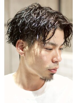 キングスマントーキョー 多摩センター2nd(KINGSMAN TOKYO) パーマ×ツーブロック七三分けスタイル