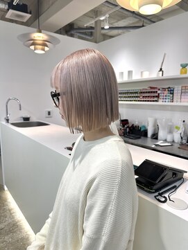 シス バイ フィット(SYS by fit) ハイトーンボブ