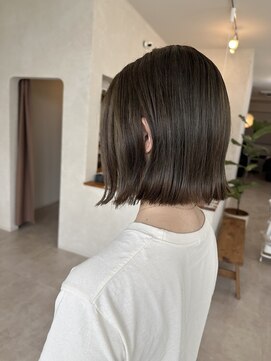 イルプロム 御厨店(illuprom.) オリーブグレージュ