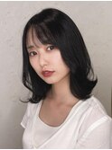 イメチェン　ホワイトブロンド　外ハネボブ 美髪　ワイドバング