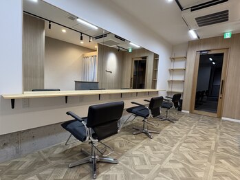 リベラル(Liberal)の写真/悩みに真剣に向き合ってくれる!髪のお悩みを解決☆髪質改善/縮毛矯正特化サロンです!#野江駅徒歩1分