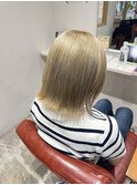 ハイトーンベージュ