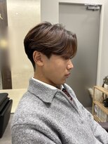 カルム(kalm)&nbsp;メンズセンターパートウルフセンターパートニュアンスパーマ襟足