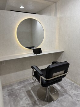 ホワイト(WHITE)の写真/【天満屋から徒歩５分】全室完全個室完備のプライベート空間で、贅沢サロンtimeをお過ごしいただけます♪