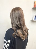 カラフェ(carafe)&nbsp;大人の上品ハイライト　髪質改善カラー　レイヤーカット