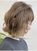 ボブコテ巻き寒色カラーベージュカラーミディアムヘア