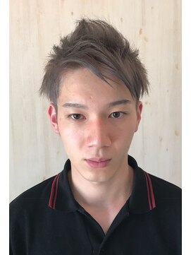 ヘアーサロン キルト(hair salon Quilt) メタリックグレーショートスタイル