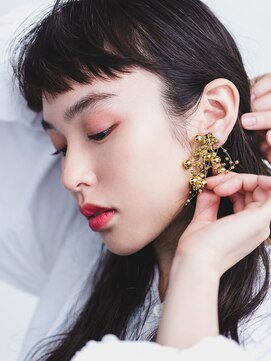 エヌ(N) まゆ上ロング