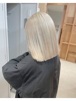 フンヌフンヌ セカンド インパクト(funnufunnu 2nd IMPACT)&nbsp;ホワイトブロンドカラー　　　【北戸田】