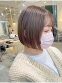 くびれヘア顔周り韓国レイヤーカット黒髪ショートミディアム/柏