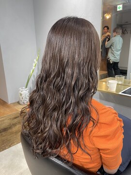 アーク 表参道(arc) コテ巻き風デジタルパーマ♪透明感ブラウンベージュカラー