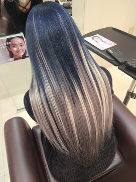 スリーヘアーデザインズ(Three Hair Designs) a