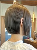 横浜西口切りっぱなしミニボブショートレイヤー前下がり前髪なし