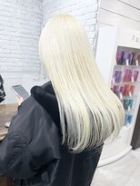 メゾントワ(Maison Toi)&nbsp;ブリーチ抜きっぱなしブロンド