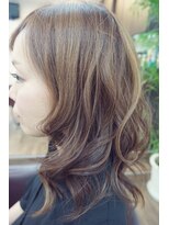 クア 北千住別邸(qua)&nbsp;立体感のあるパーマとカラー