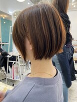 ロミー 本厚木(ROMMY.) 20代~50代☆フェザーショートマッシュボブ◎パールベージュ