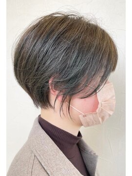 イワッシュ 鶴ヶ峰駅店(IwAsh) 前下がりショートボブ