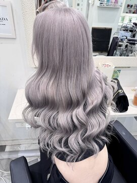 ラピス 池袋(Lapis) ホワイトグレージュ/ブリーチ/カラー/ケアブリーチ/髪質改善