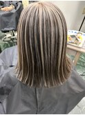 アンブレラカラー×切りっぱなしボブ
