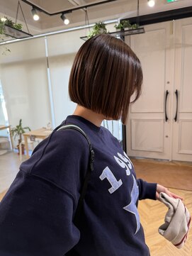 ヤテ(yate') きりっぱなしボブ