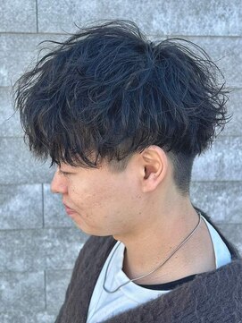 ニアウ 新宿(Niau) MEN’S/リバースセンターパート/ニュアンスパーマ/新宿