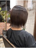 ピンクベージュレイヤーボブニュアンスカラー外ハネボブショート