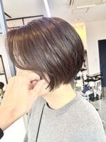 りら(Lilas) ショートボブエレガント前髪